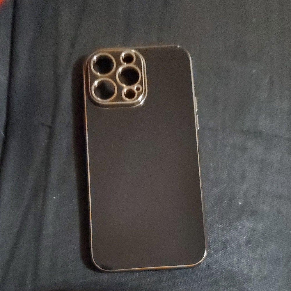 IPhone 14 Pro Max Sleek Black Phone Case